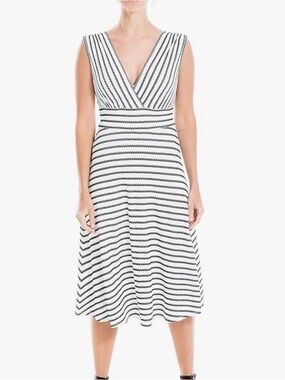 Max Studio Black and White Striped V-Neck Midi Dress - Size: Small
